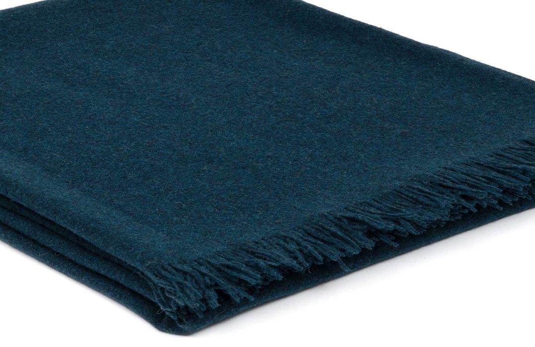 MrsMe throw Aeon Steelblue wool cashmere detail 1920x1200